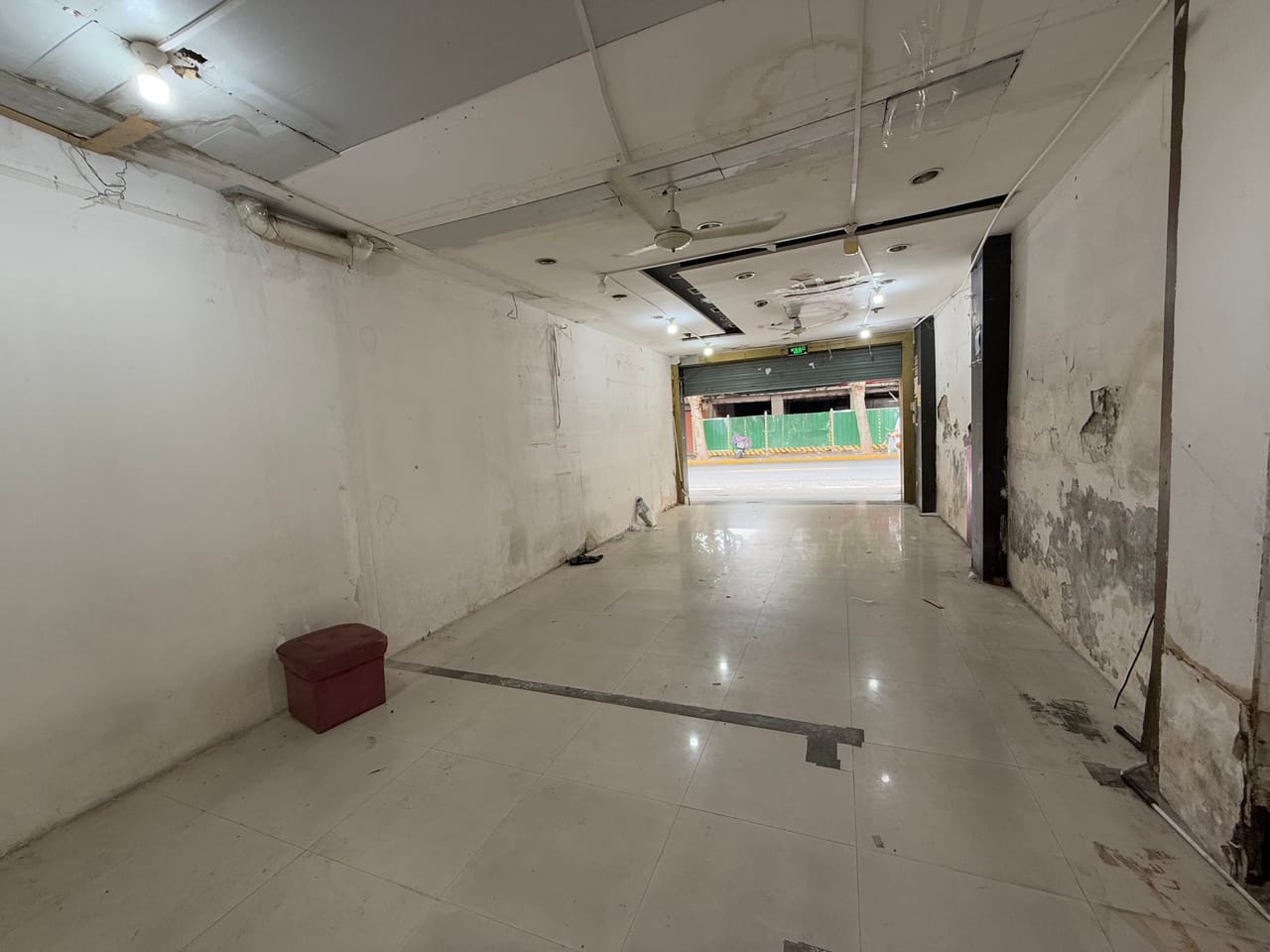 宝山区同泰北路菜市场旁边旺铺直租！独立厨卫 小区学校密集-3