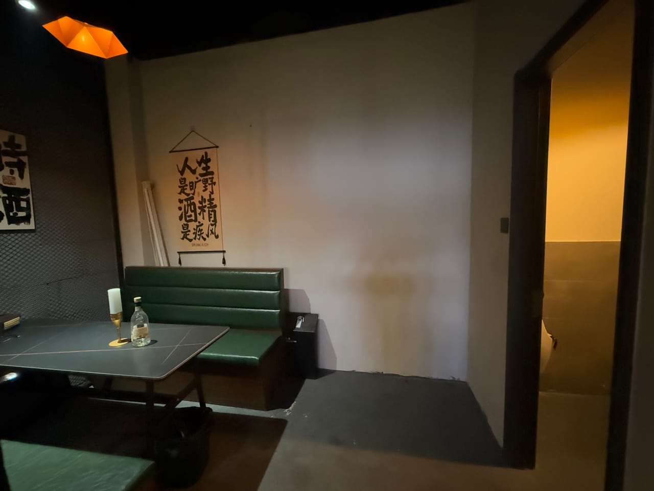 松江九亭沪松公路地铁口小酒馆转让！成熟商圈消费稳定周边园区-6
