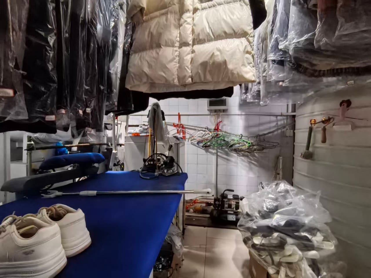 平福路干洗店转让！1k/月，多小区分布，带客源转同行位置佳-9