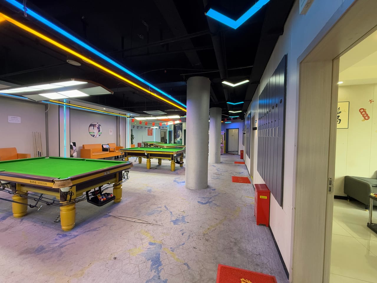 金钱公路旺铺转让！休闲娱乐综合店，带客源，多小区分布位置佳-5
