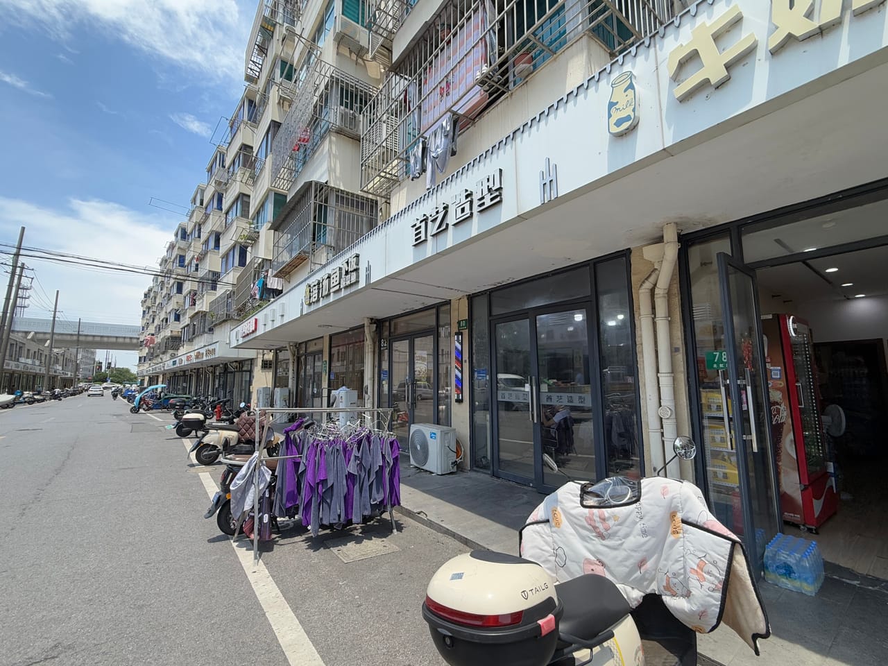奉贤区北虹路 奉浦街道超市便利店转让！带证 有公寓学校厂区-9