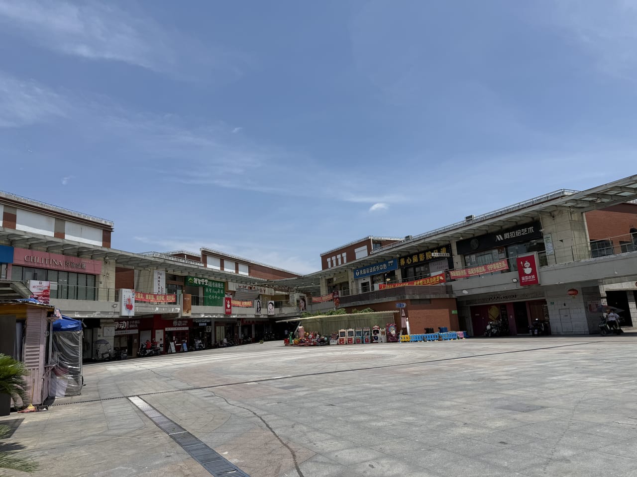 月租两千多 浦东区高东镇菜场沿街店转让！无业态限制商圈成熟-7