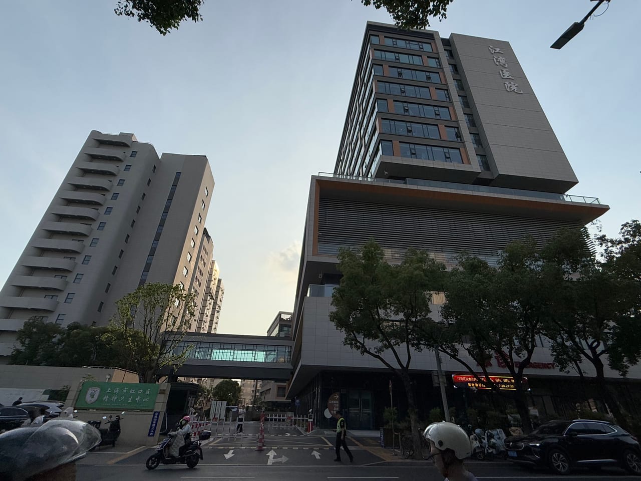 虹口区江湾镇三门路餐饮店转让！背靠公寓成熟社区学校人流量大-8