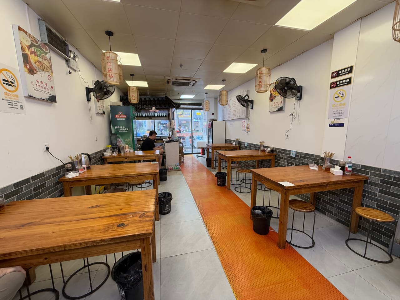虹口区江湾镇三门路餐饮店转让！背靠公寓成熟社区学校人流量大-6