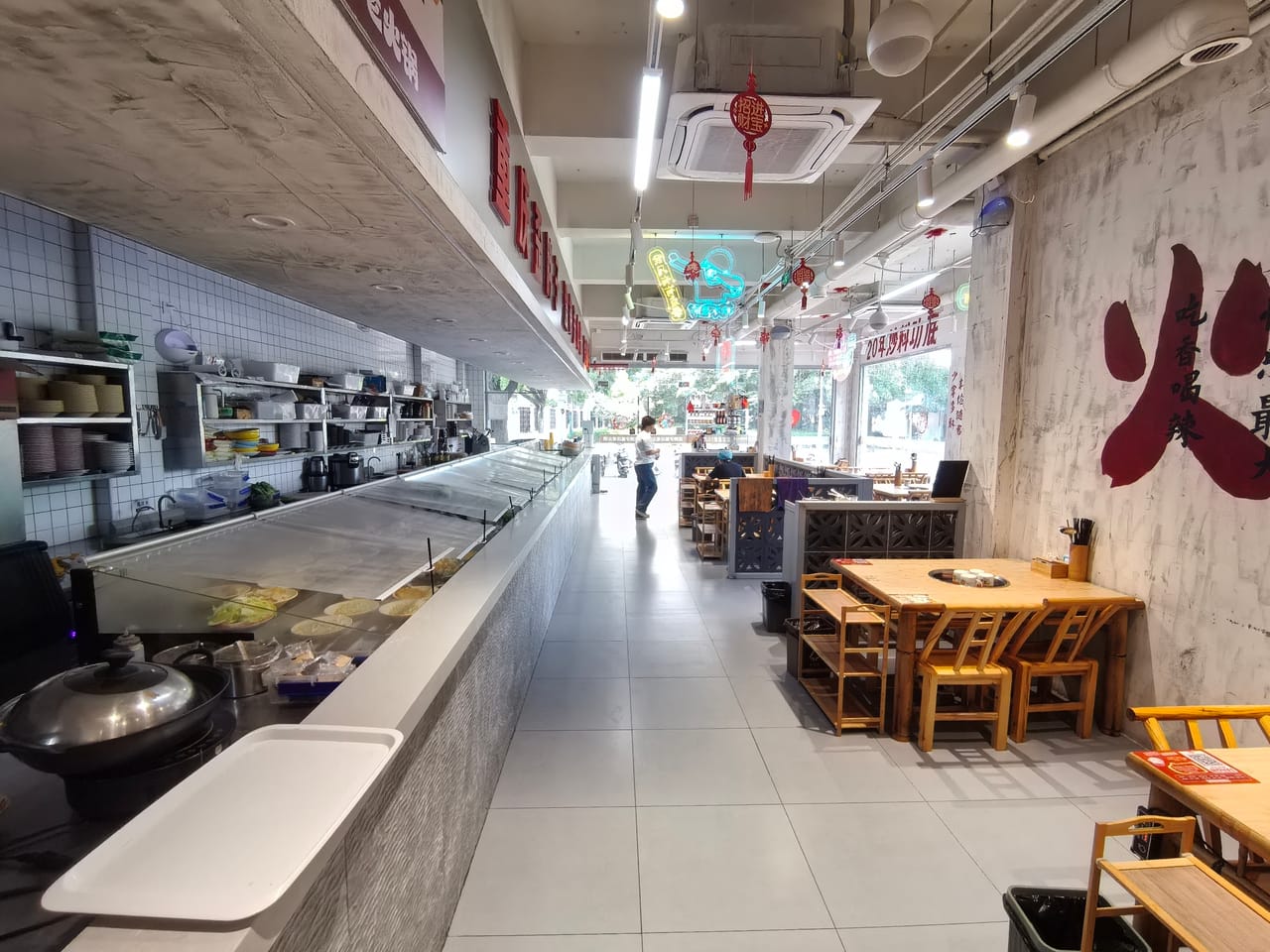 闵行区石屏路餐饮火锅店转让！近地铁配套成熟街区消费稳健-6