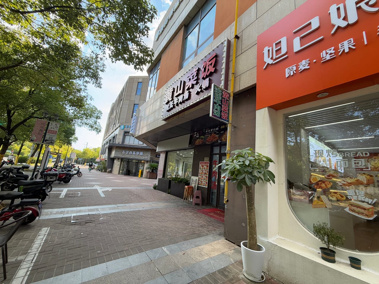 Pyx洪德路旺铺转让，不限业态，配套成熟，学校门口人流量大-6