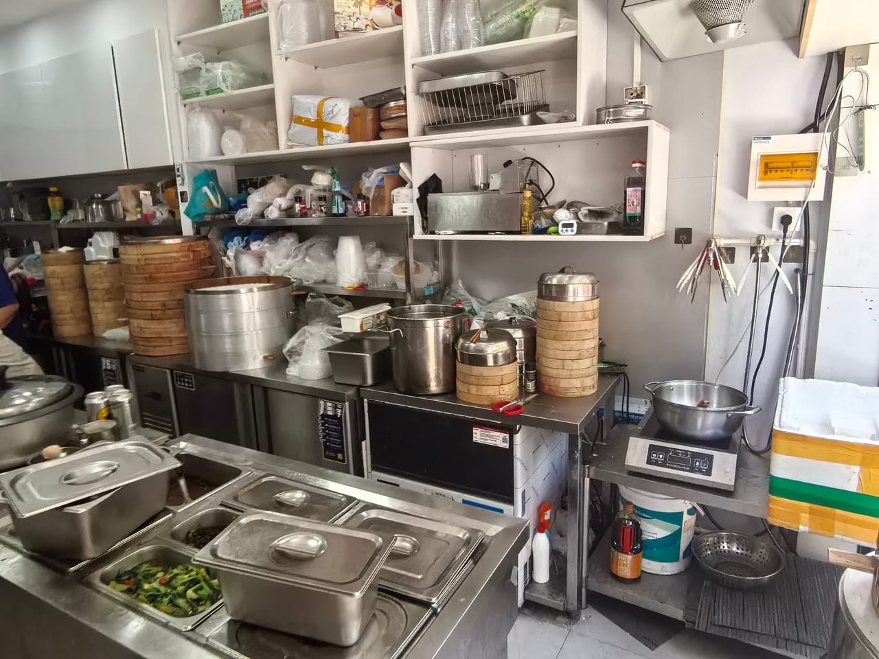 闵行区莘庄镇餐饮店转让！学校医院 小区商务楼地段 人流大-3