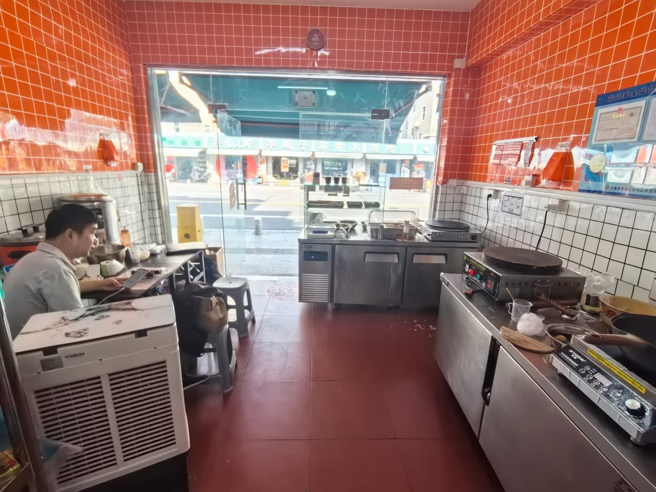 青浦区浦仓路煎饼小吃店转让！附近学校居民医院人流量大-5