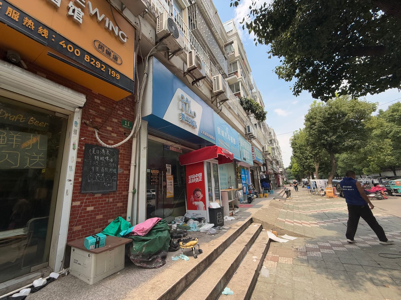 民耀路旺铺转让，带客源转同行，可外摆，多小区分布，人流大-6