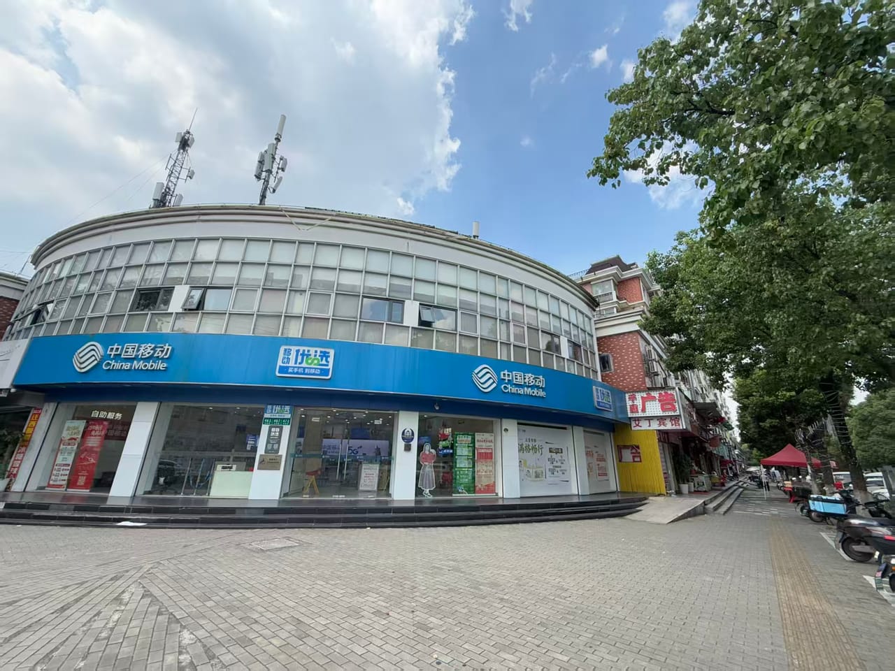 民耀路旺铺转让，带客源转同行，可外摆，多小区分布，人流大-9
