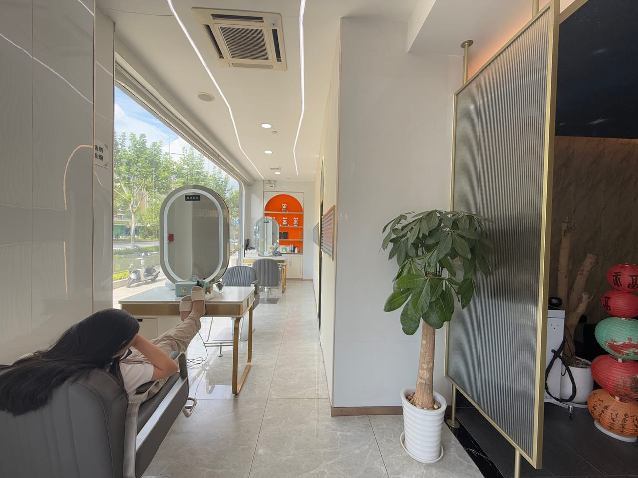 虹口区广中路美容护肤店转让！纯一楼双开 小区门口人流大-9