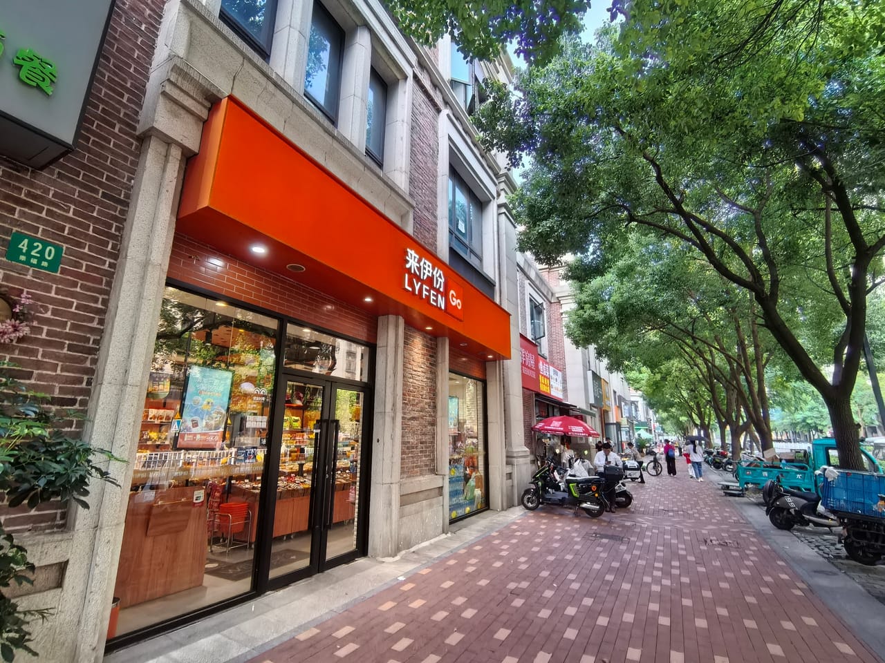 崇福路旺铺出租，位于小区主街道，不限业态，人流量大消费稳定-5