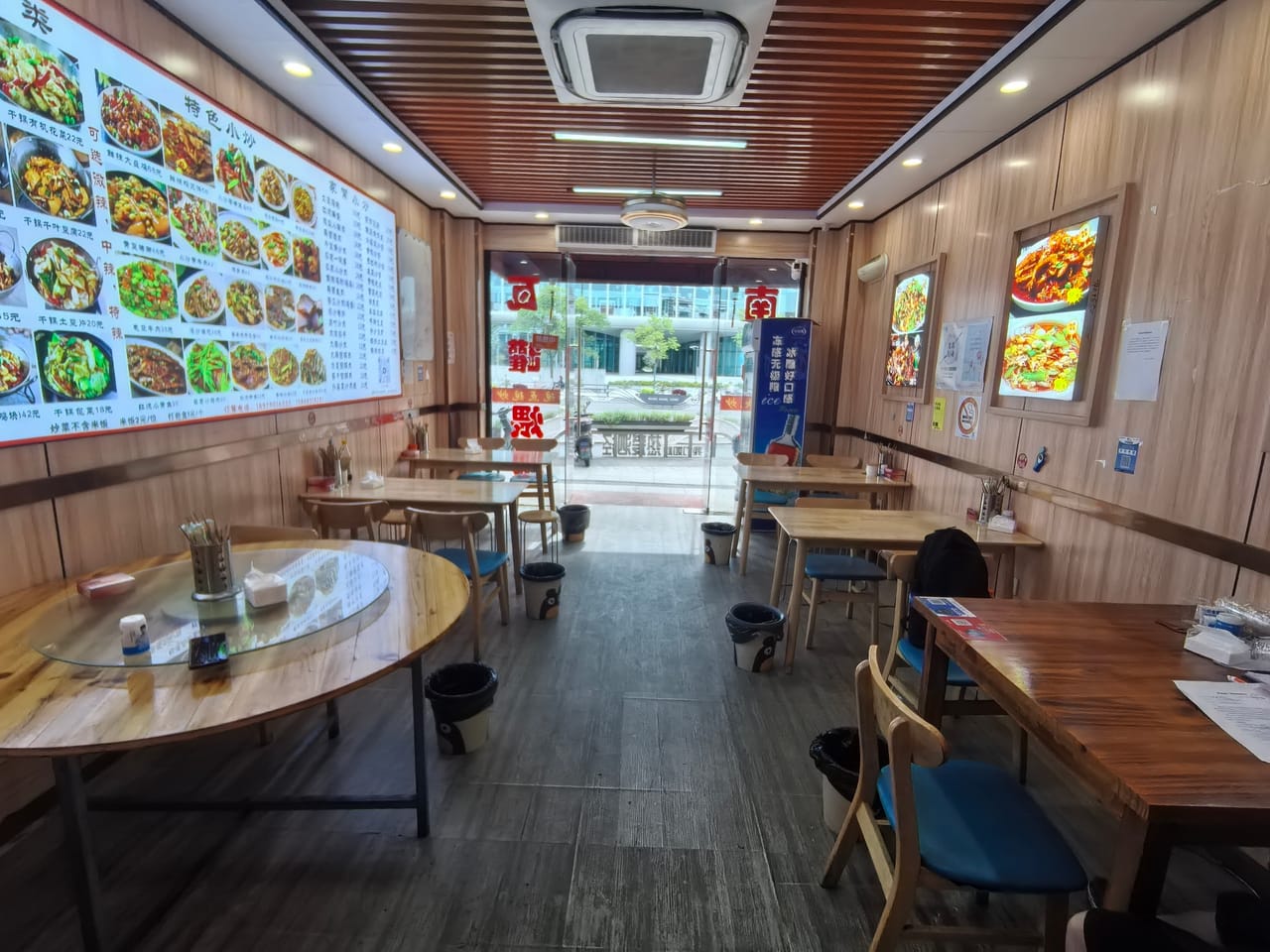 松江区泗泾镇横港公路餐饮店转让！成熟小区人流量大周边9号线-3