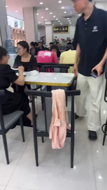 浦东区惠南镇双开门快餐大食堂转让！近地铁公交站 小区工厂密-2