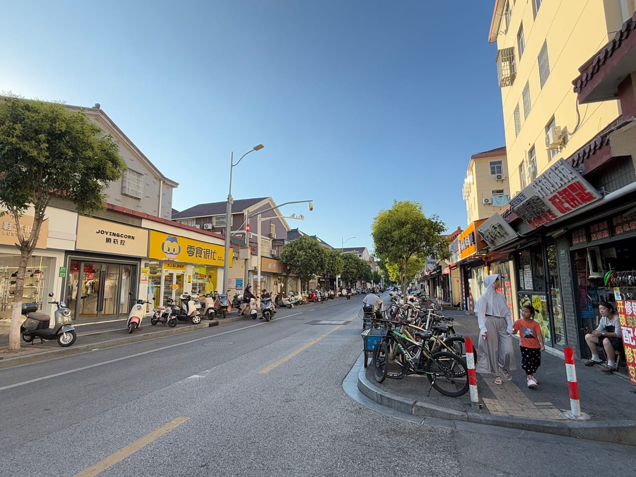 青浦区新凤北路餐饮店转让！旅馆对面附近小商品市场 周边厂区-10