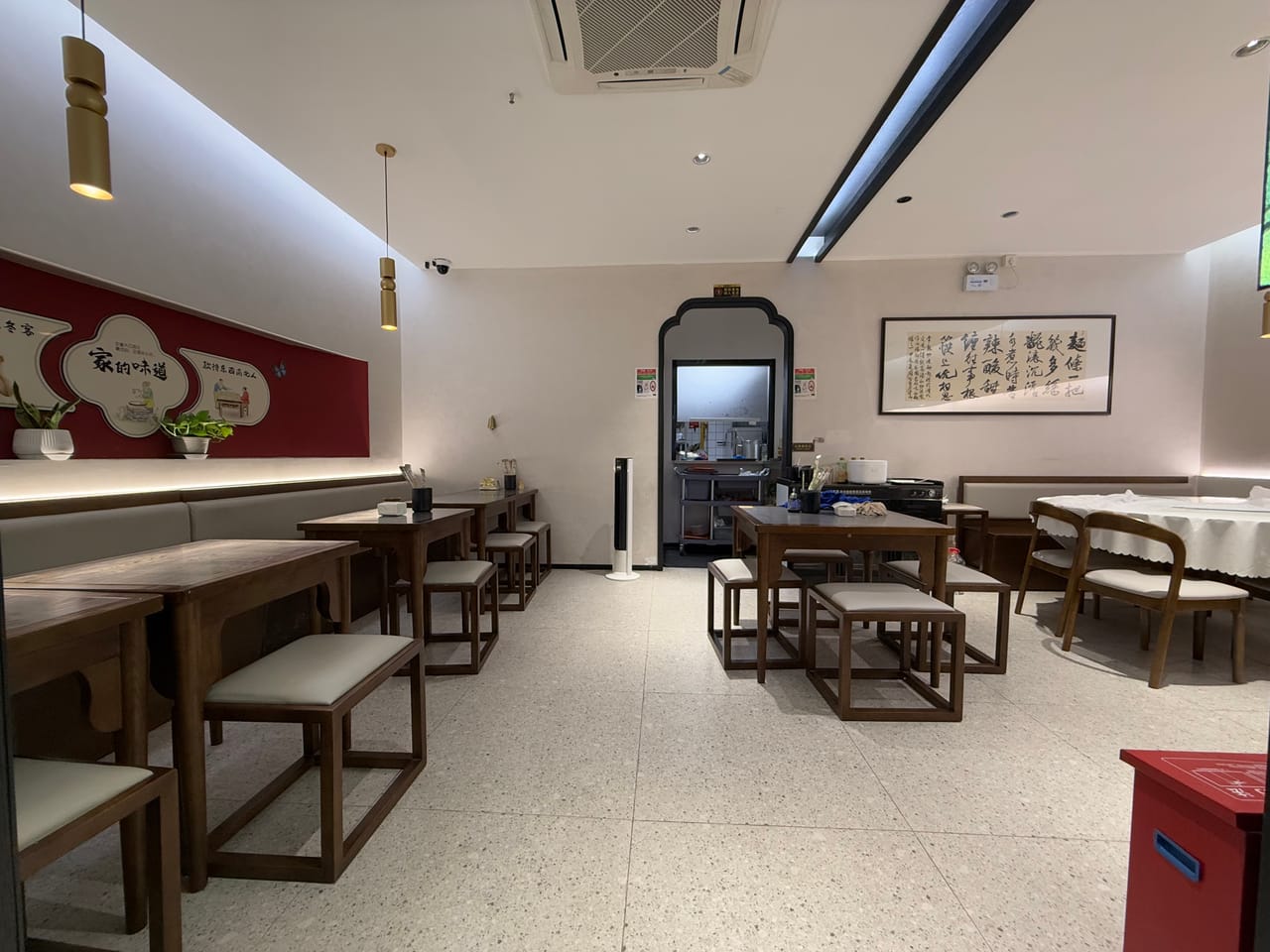 一手铺源 门宽十多米拐角处 嘉定区塔城路餐饮店直租！有燃气-10