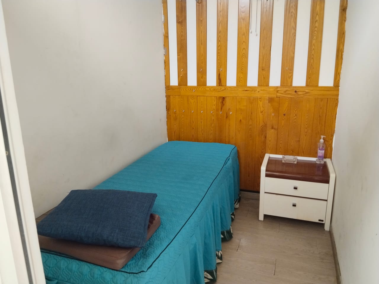 普陀区真如街道足浴店转让！小区门口沿街店可餐饮人员密消费稳-9