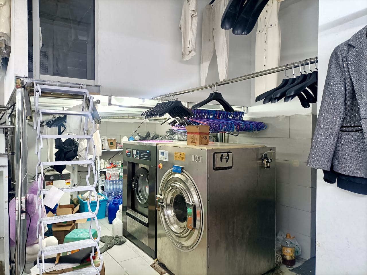 浦东新场镇经营9年洗衣店带设备转让！拎包入住客源无忧-7