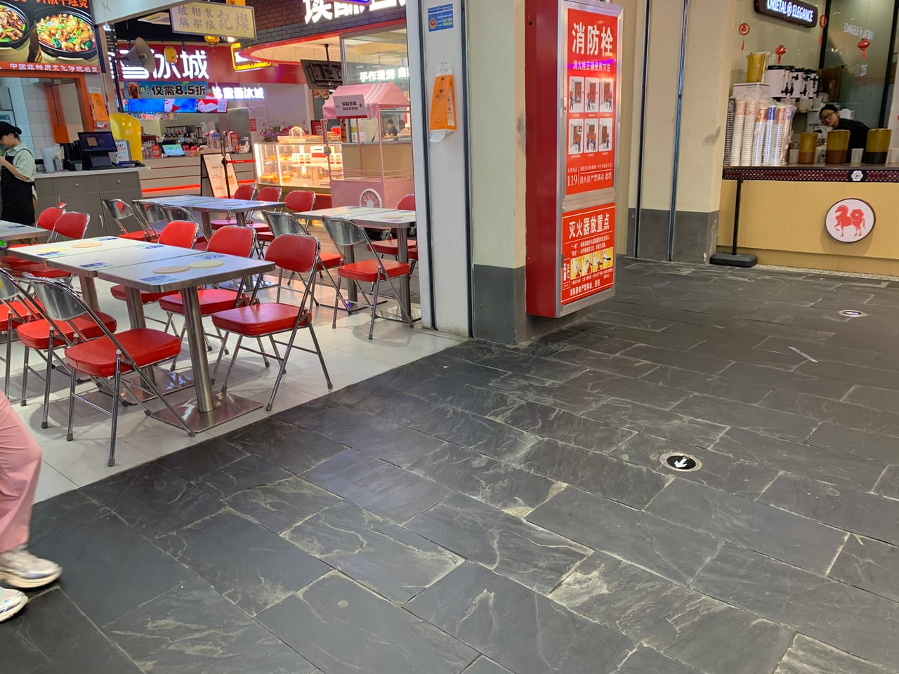 浦东沪南路金鹭鹭集市旺铺转让！周边多小区分布交通便捷，人流密集-5