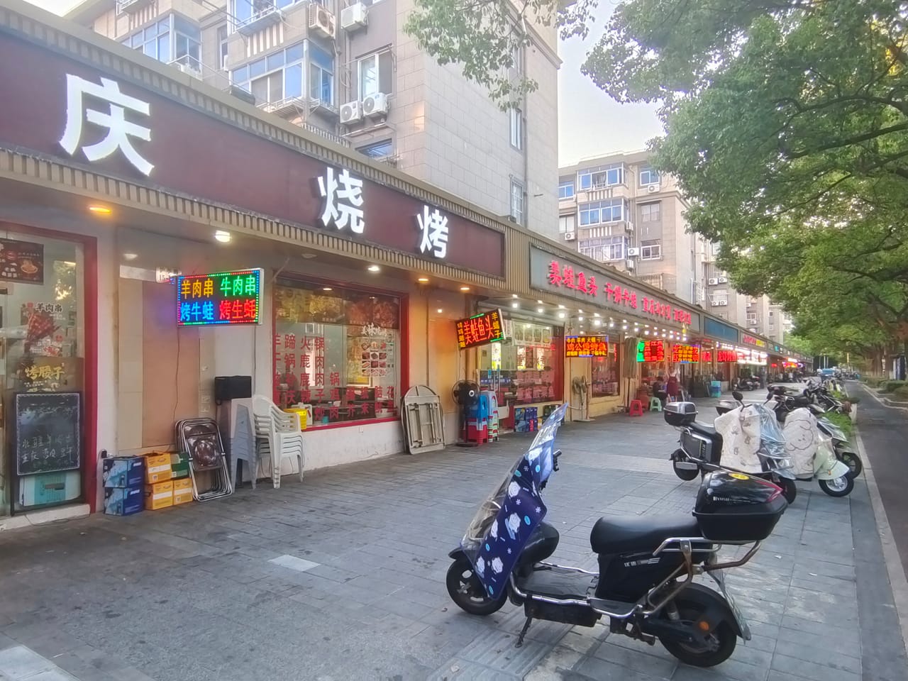 松江九亭大街餐饮烧烤店转让！夜宵一条街商圈成熟人流大-4
