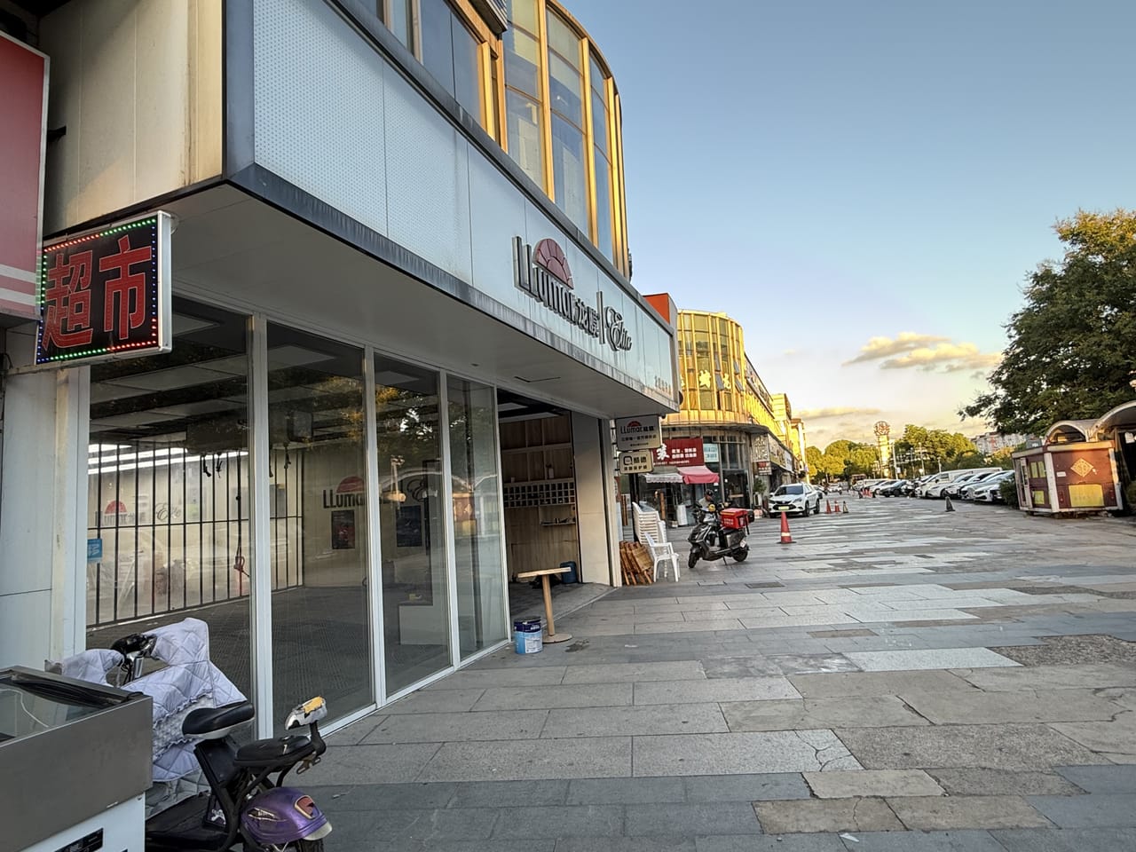 嘉定曹安公路便利店转让！近地铁商场对面附近小区公寓ktv-9