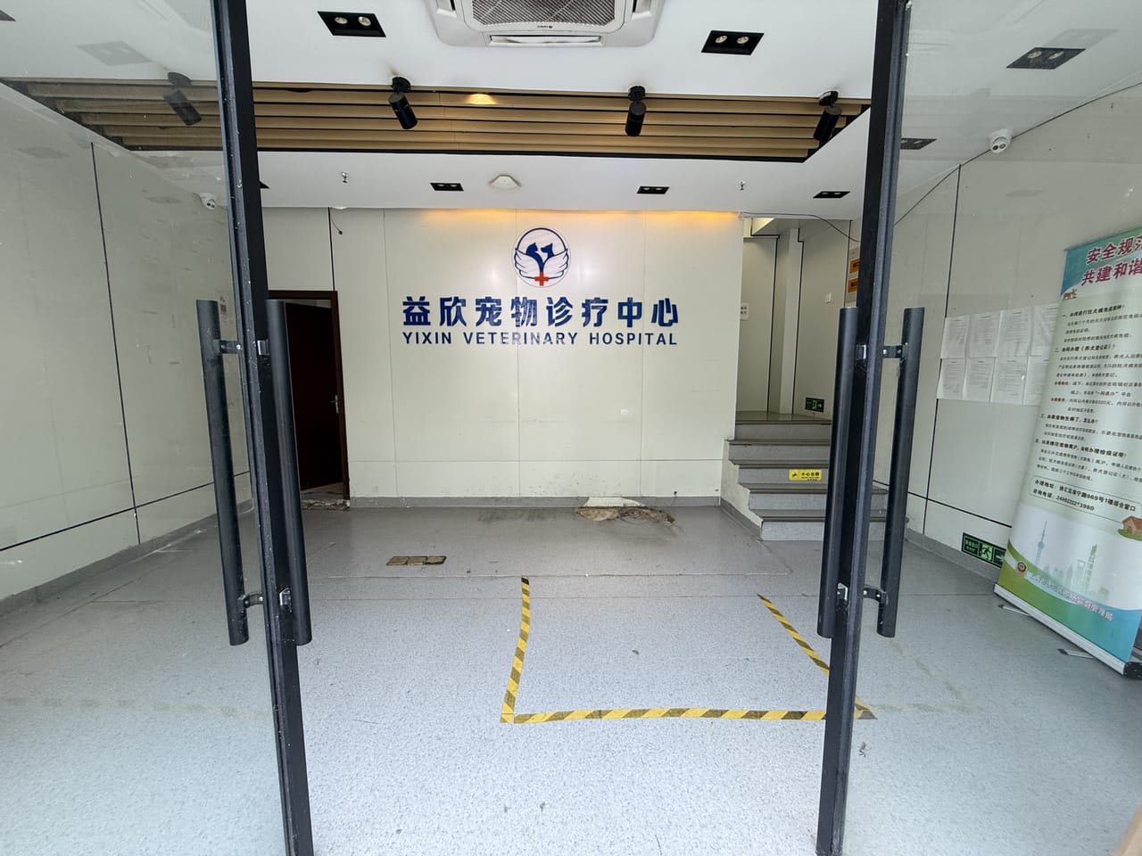 徐汇区华泾镇旺铺出租！有上下水无行业限制 小区公寓学校密集-4