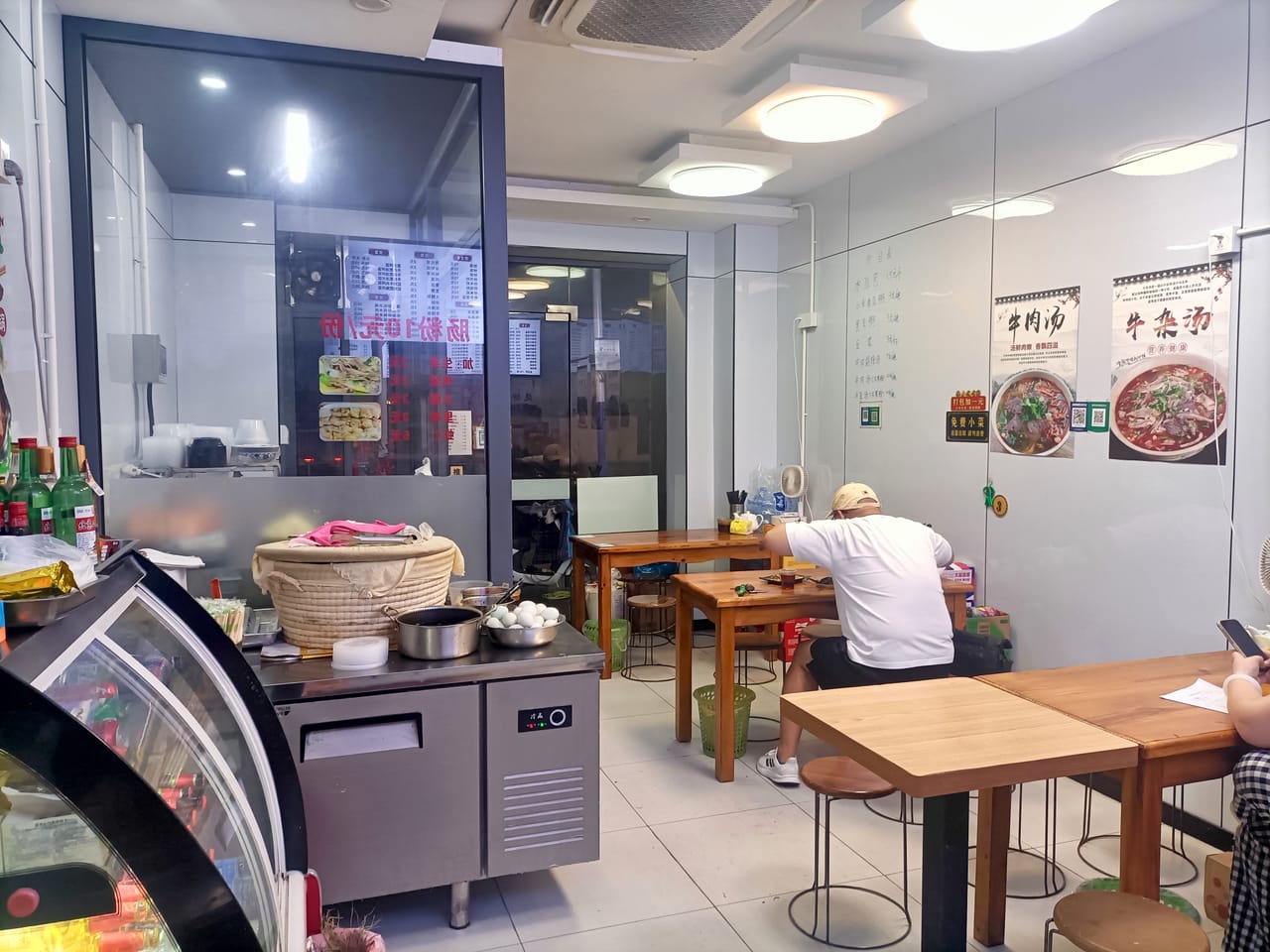 兴南路旺铺转让！商圈成熟位于主街道，附近人流密集位置佳-4