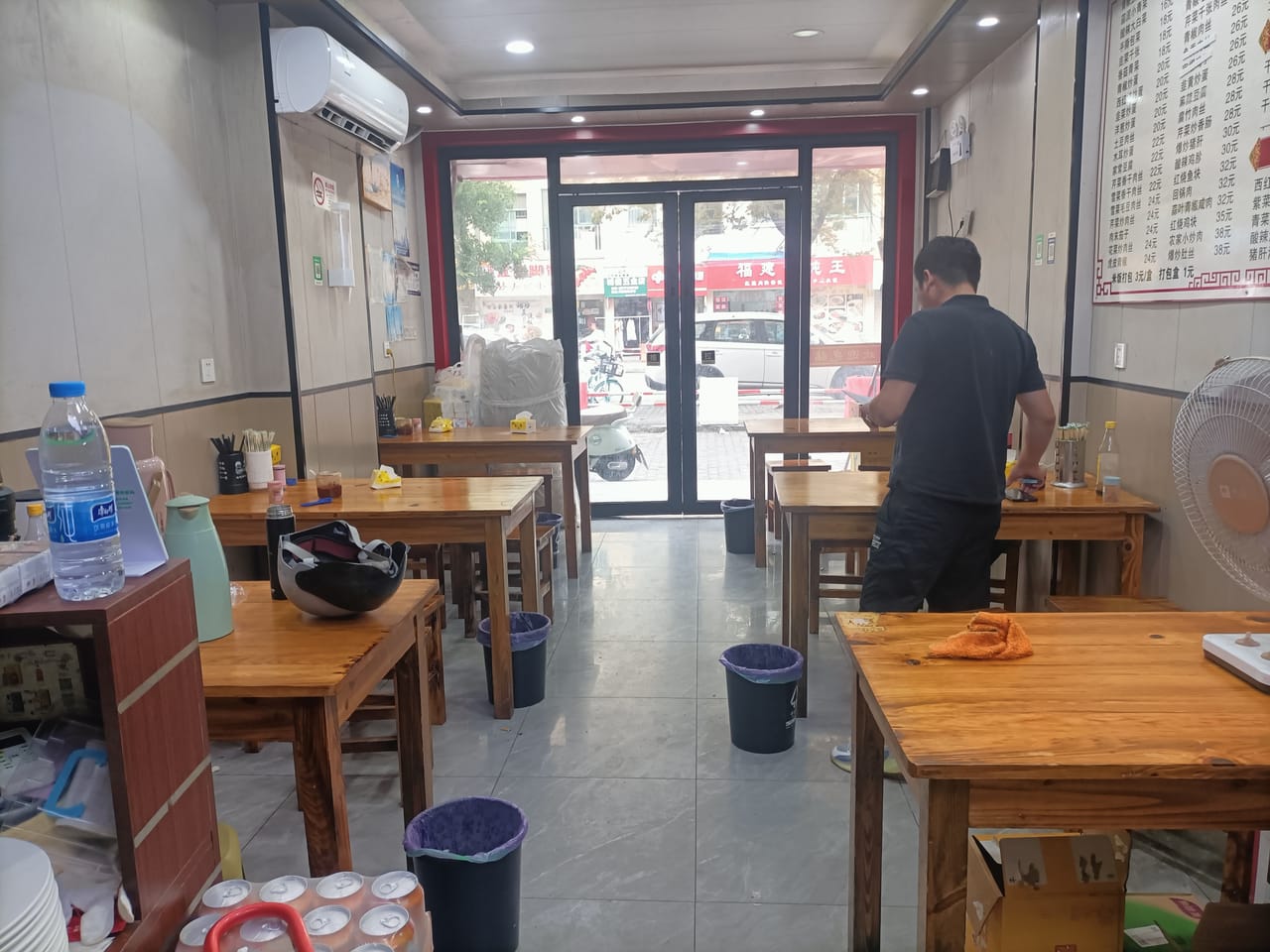 浦东康桥梓康路餐饮店转让！无行业限制客源稳定，位置佳人流量密集-4