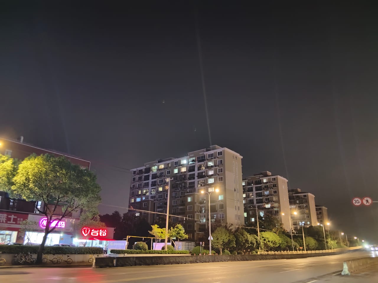 闵行浦江召楼路餐饮店转让！纯一楼可外摆，夜宵氛围好位置佳人流大-5