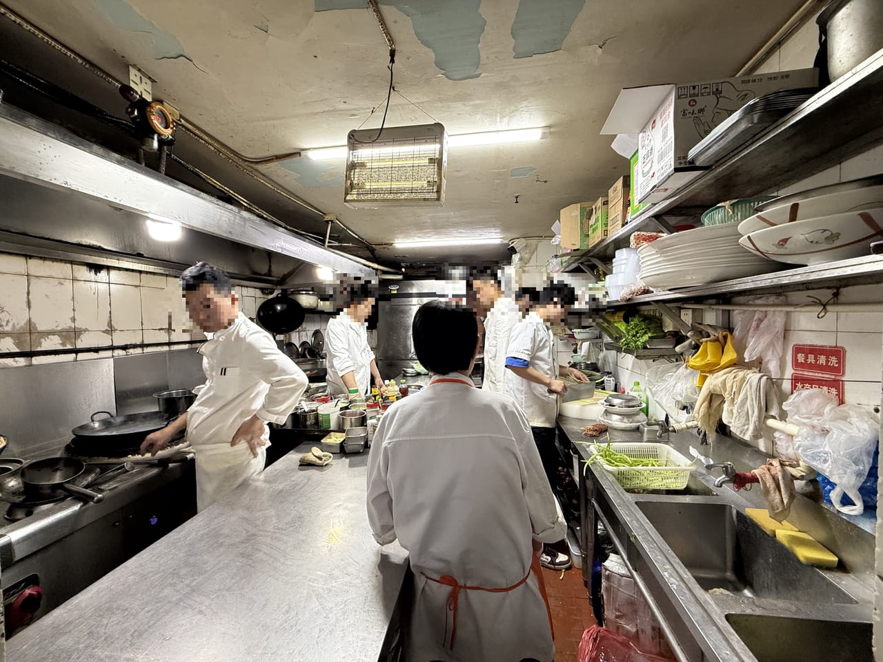 虹口江湾街道车站南路餐饮店转让！十七年老店有天然气，客源稳定-5