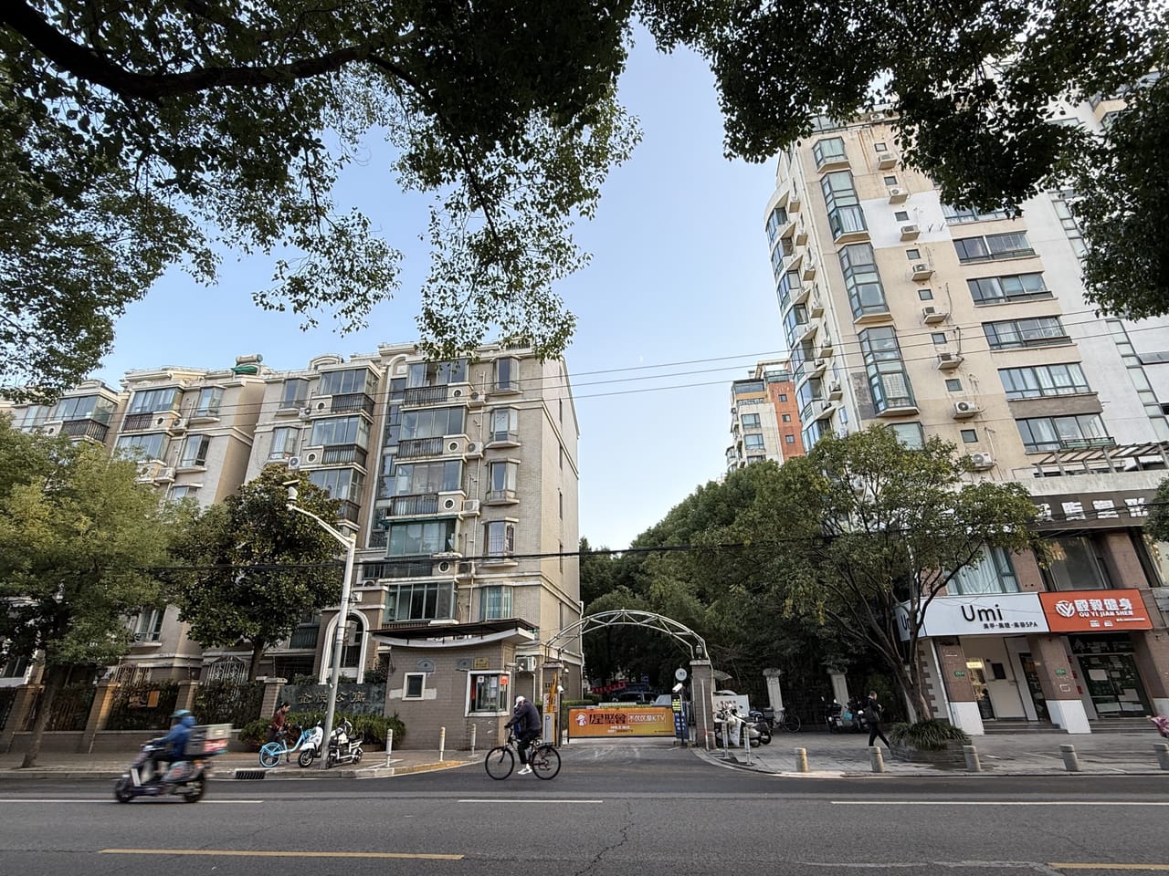 闵行青杉路双开精装修旺铺转让！可空转小区公寓医院密集消费稳-10