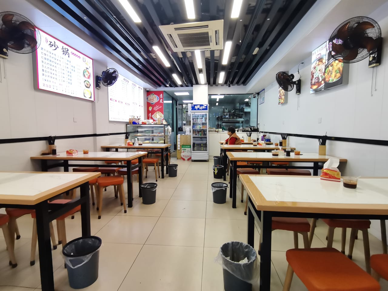 九亭大街旺铺转让！小区公寓密集，位于十字路口客源无忧位置佳-2
