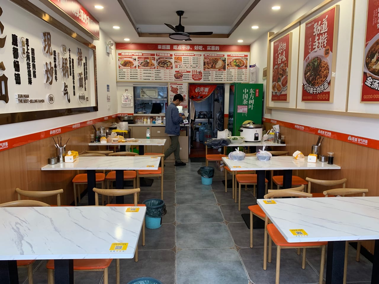 浦东周浦年家浜路餐饮店转让！商圈成熟，地理位置优越人流量密集-2