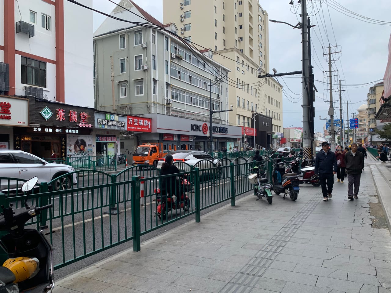 浦东周浦年家浜路餐饮店转让！商圈成熟，地理位置优越人流量密集-5