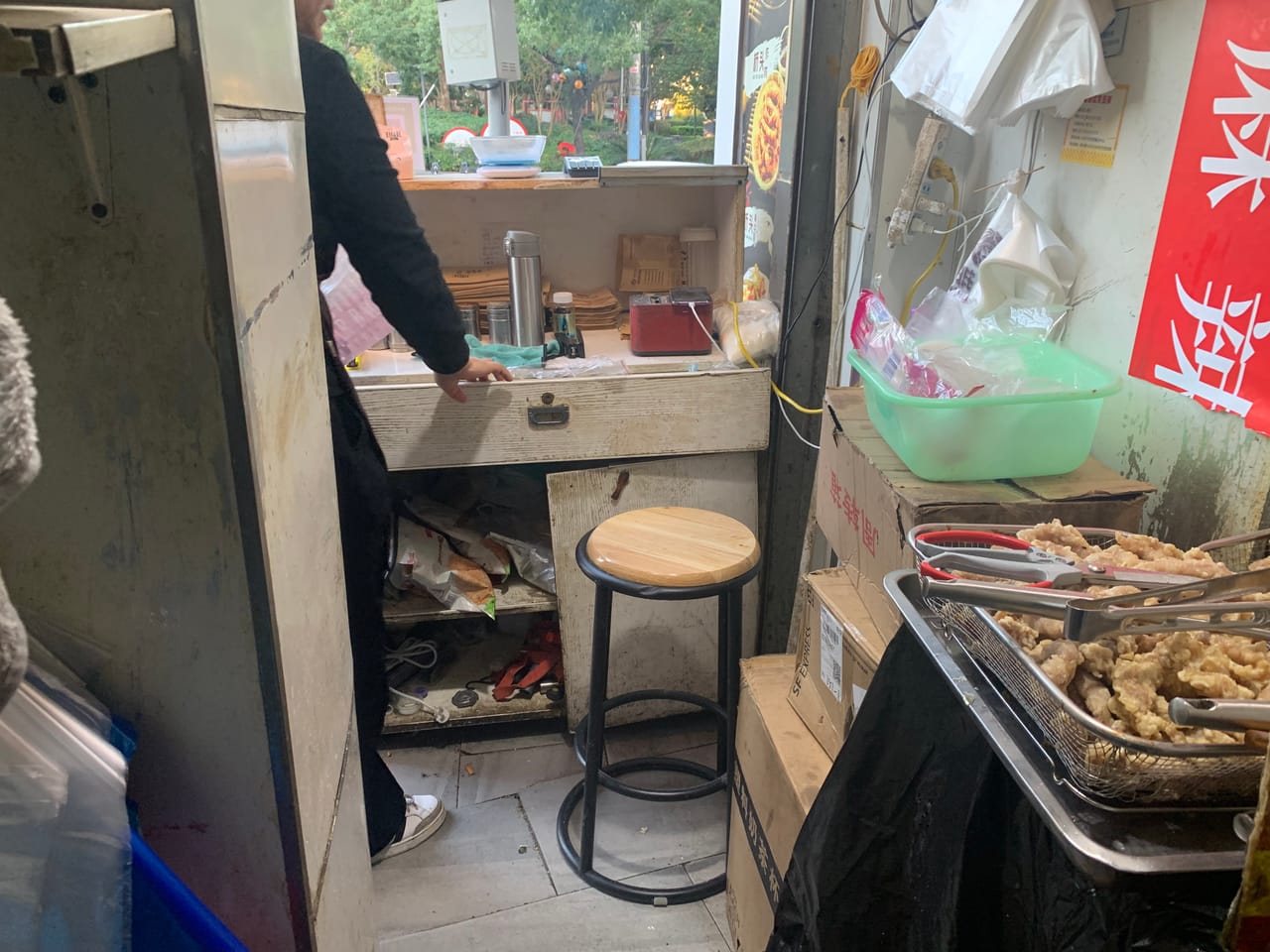 闵行区东川路小吃店转让！商圈成熟多小区分布，人流密集，位置佳-3