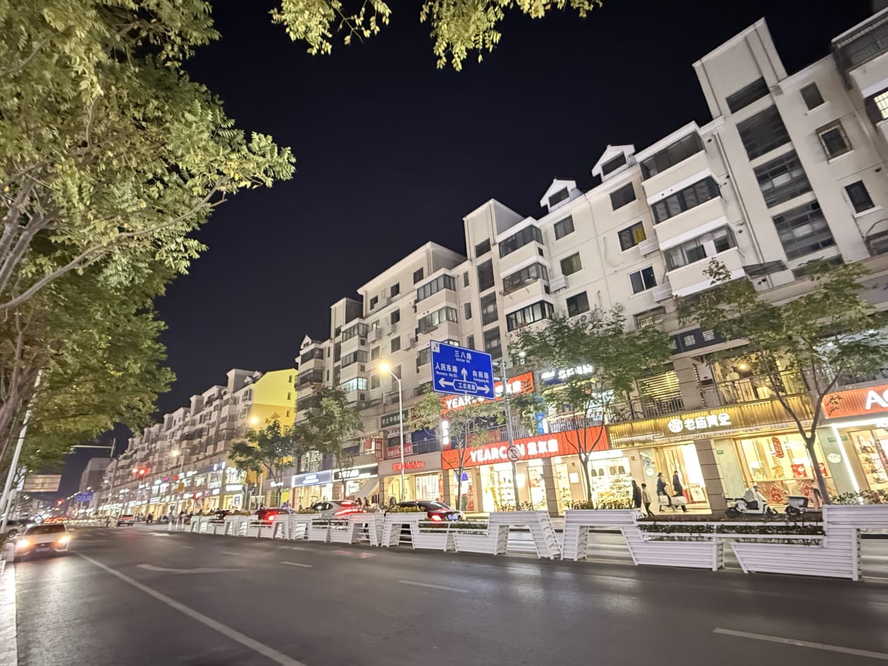 浦东惠南镇东门大街奶茶店转让！租金实惠商圈成熟，位置佳，人流密集-3