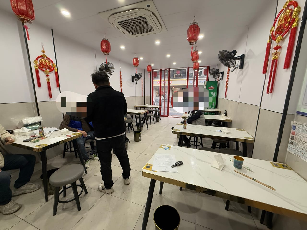 松江新南街步行街餐饮店转让！休闲购物一体人流量大-9
