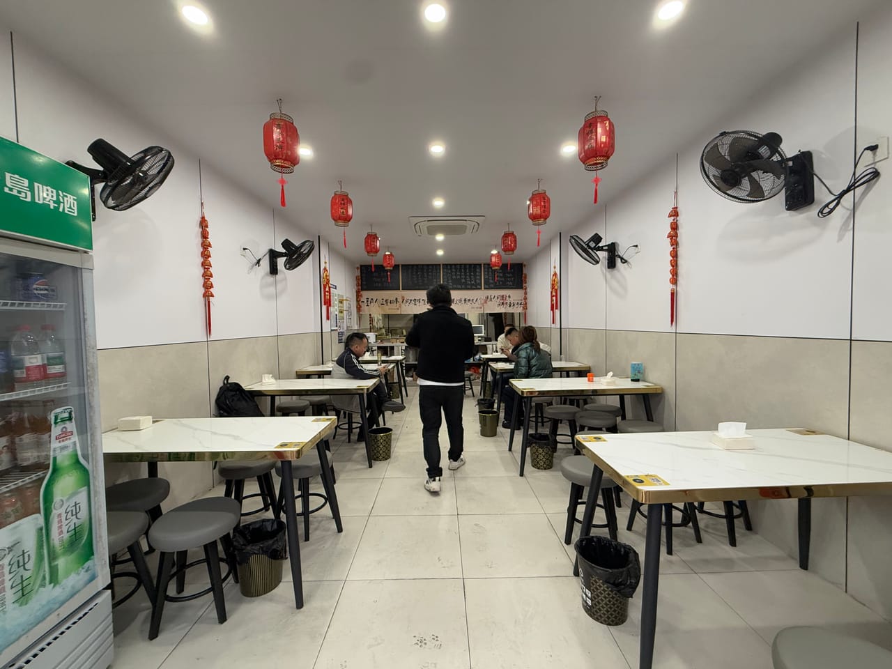 松江新南街步行街餐饮店转让！休闲购物一体人流量大-7