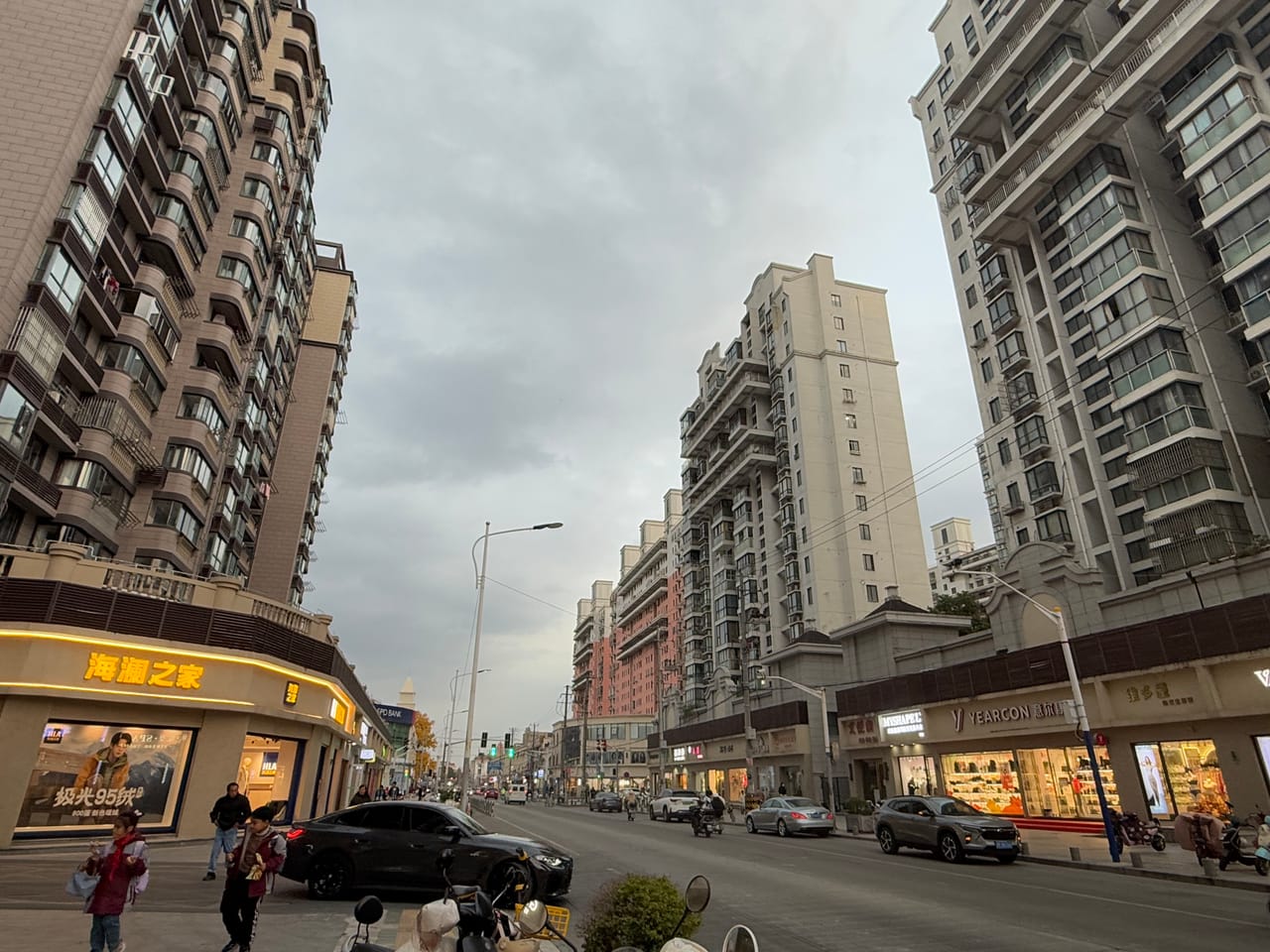松江新南街步行街餐饮店转让！休闲购物一体人流量大-3