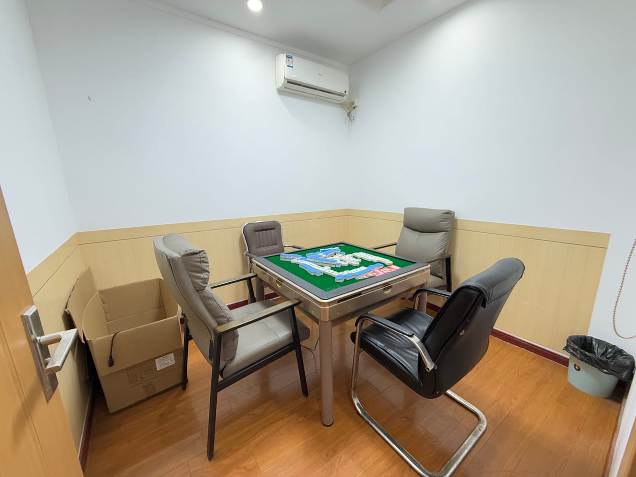 嘉定天池路餐饮店转让！三层楼店铺客源稳定，位置佳，人流量密集-3