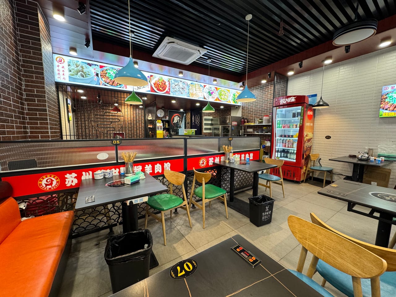 静安区高平路餐饮店转让！有天然气装修新设备齐全，位置佳人流大-6