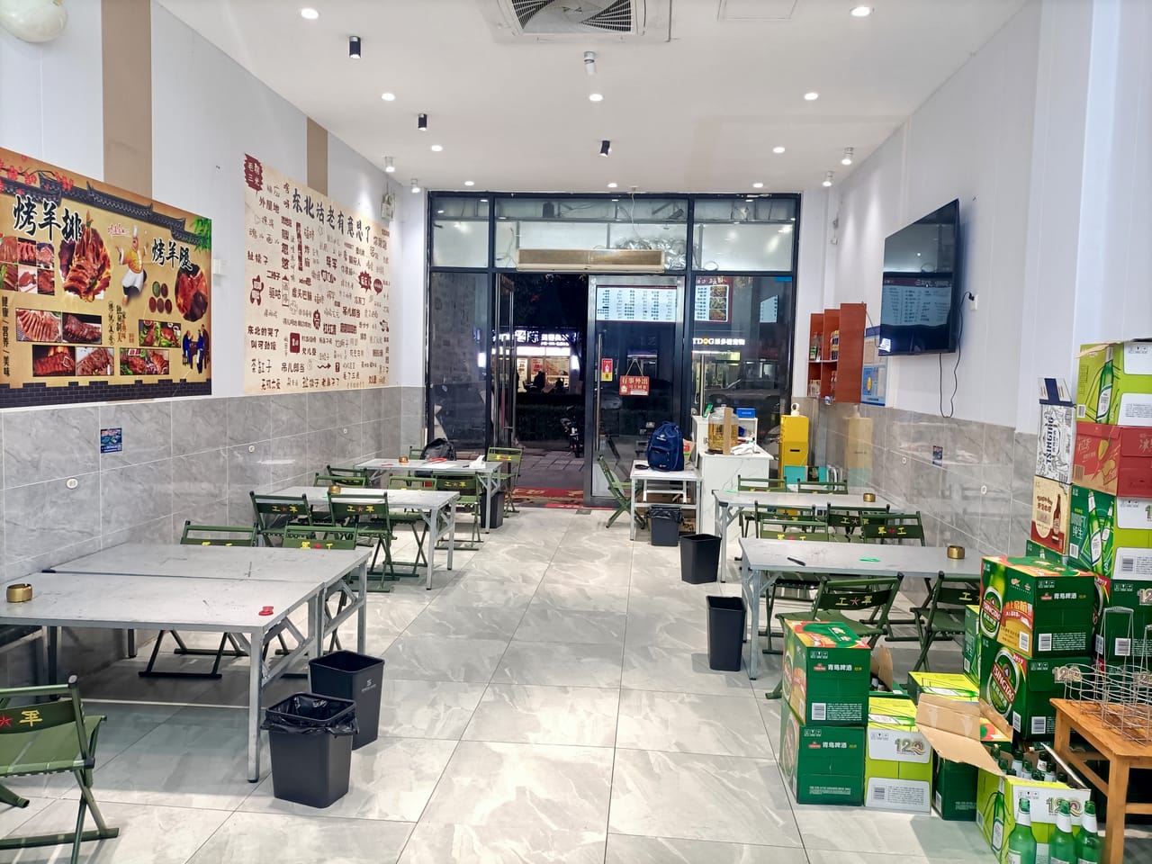 青浦镇泽路烧烤店转让！周边多小区分布，上班族多，位置佳，人流大-2