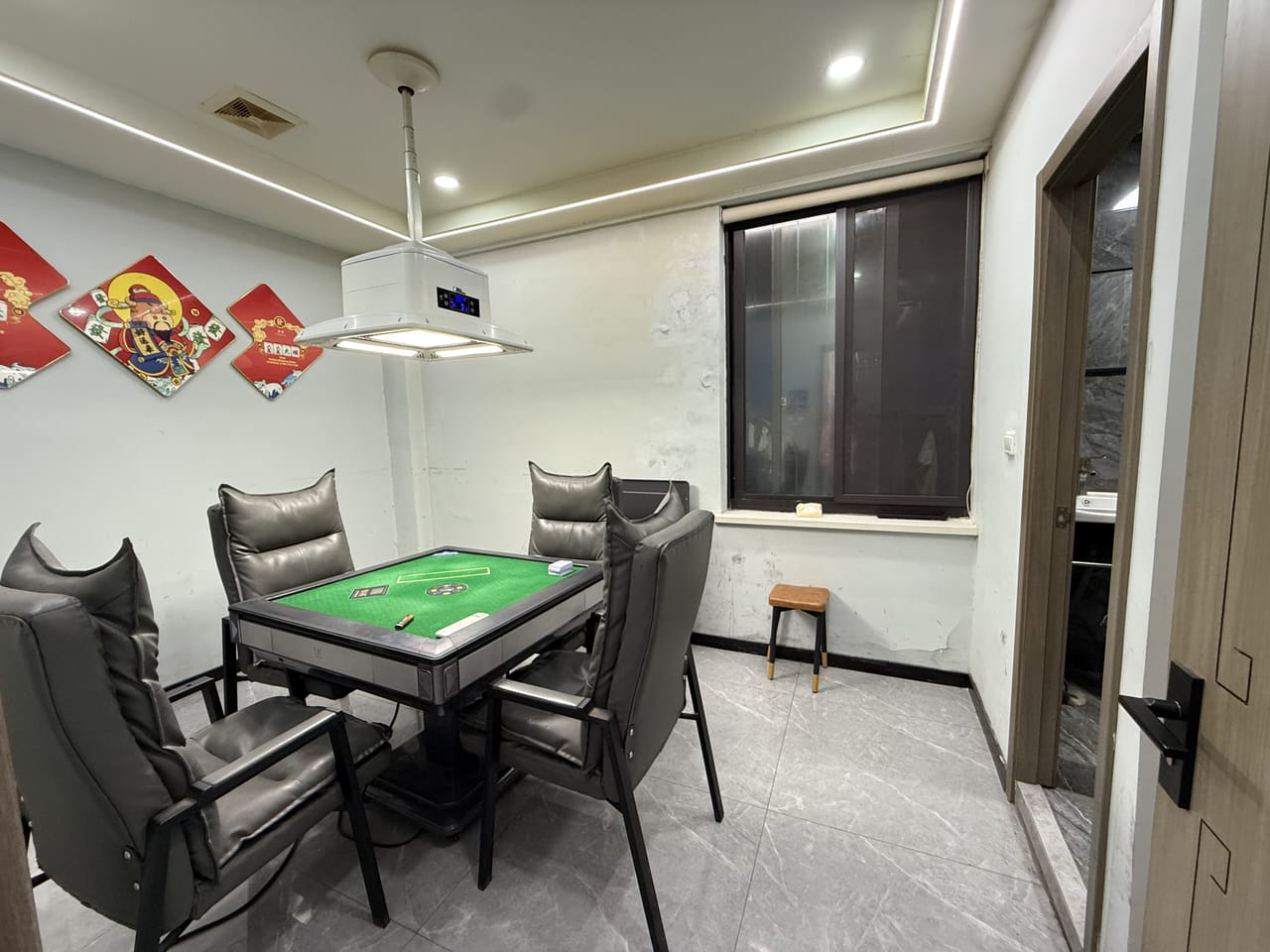 浦东和炯路棋牌室转让！带客源内设10个包间 小区公寓密集-6