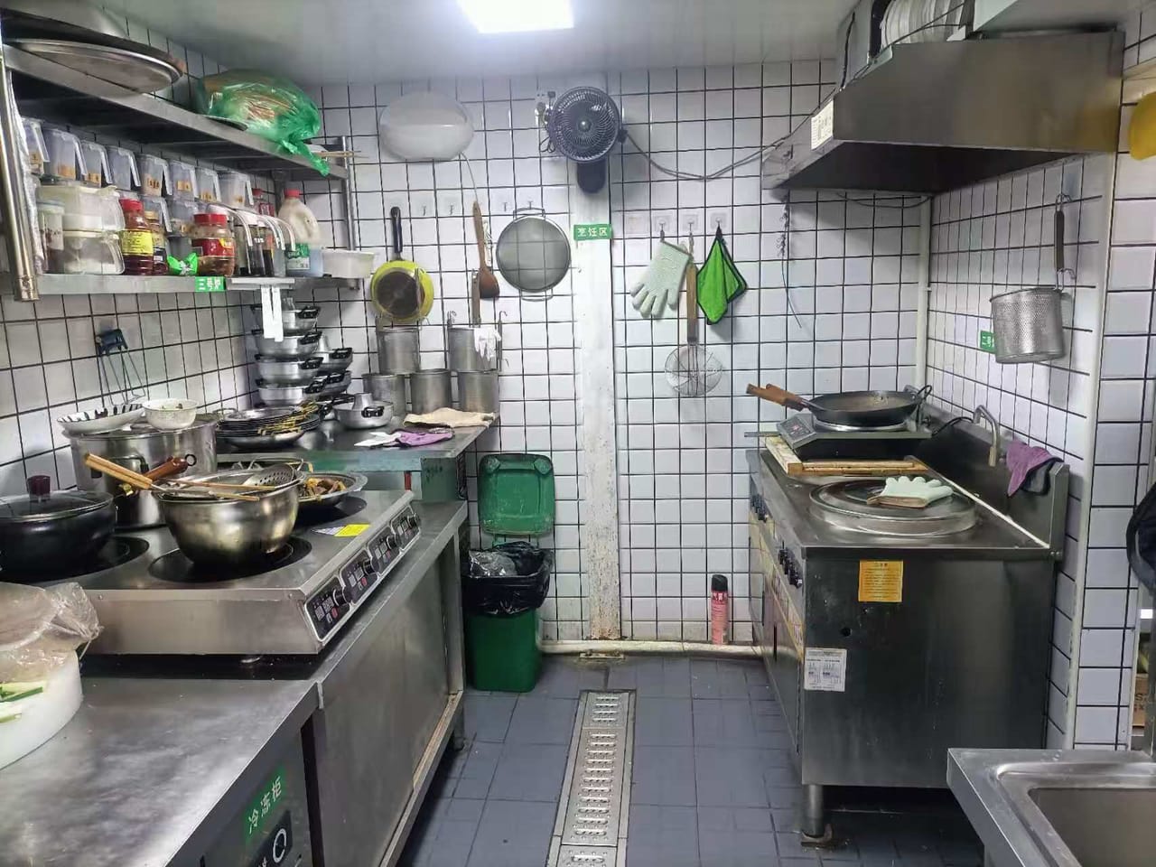 宝山罗店镇塘西街餐饮店转让！设备齐全商圈成熟位置佳人流密集-8