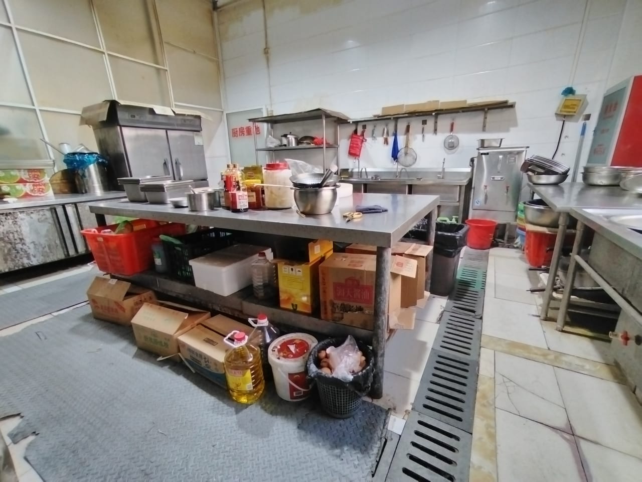 奉贤同迎路餐饮店转让！周边多工业园，上班族多客源稳定位置佳-6