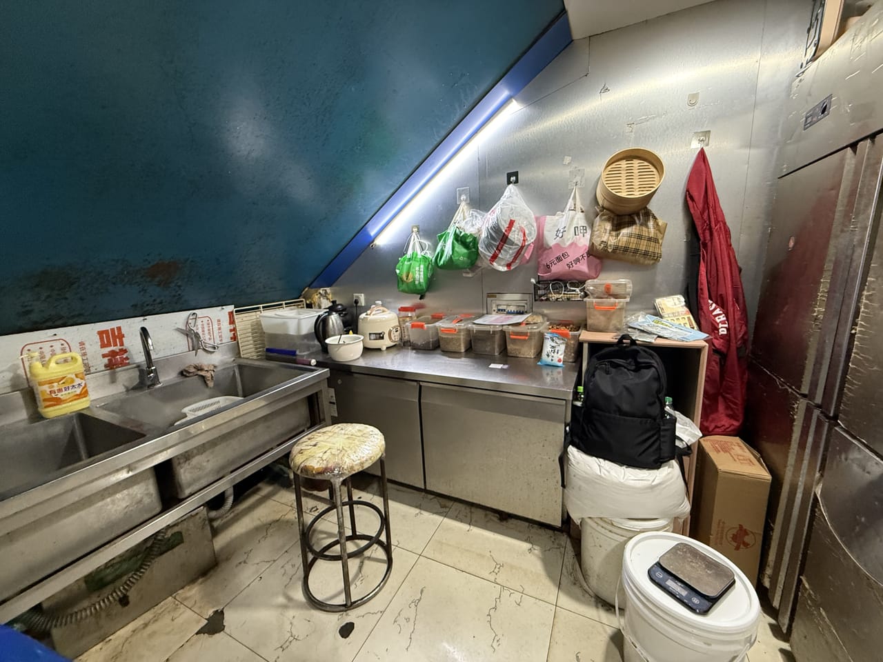 松江庙前街小吃店转让！路口位置地段佳，无行业限制人流量密集-4