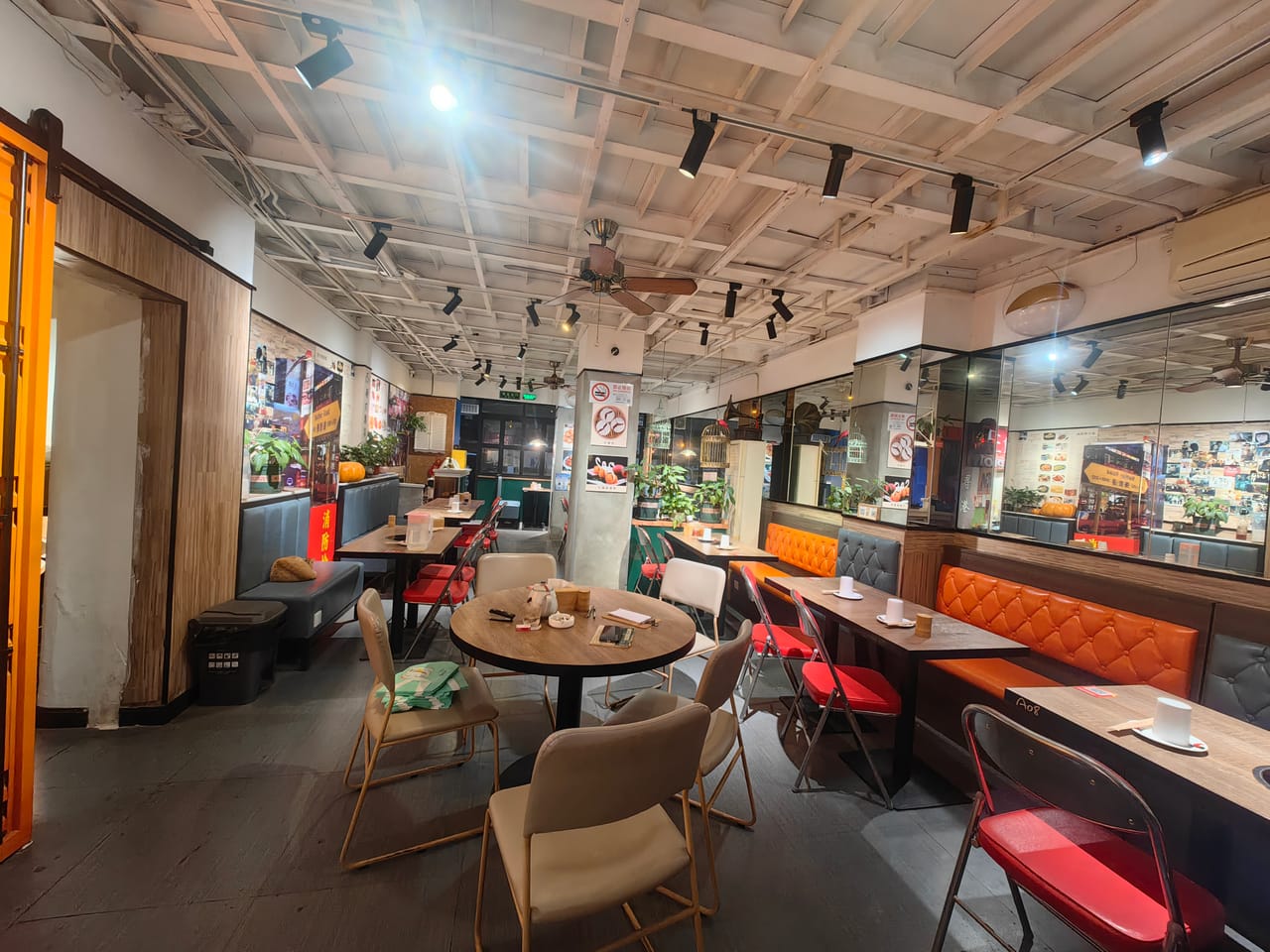 涞坊路旺铺转让！小区商务密集，客源无忧！门头显示位置佳-3