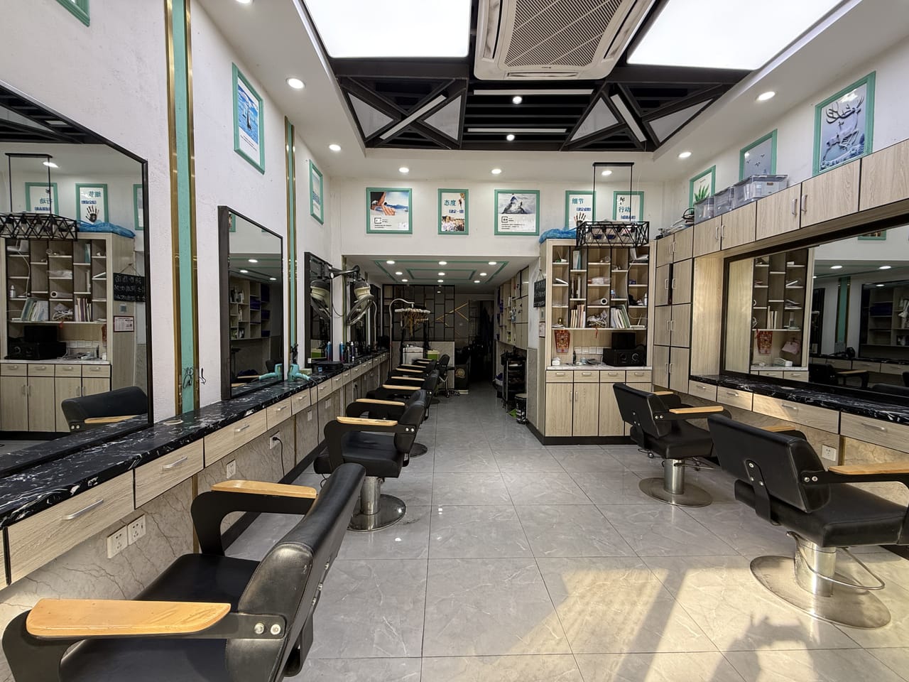 莲溪路美发店转让！带资源渠道，有独立厨卫，周边多小区分布-2