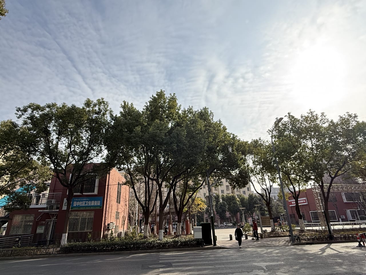 莲溪路美发店转让！带资源渠道，有独立厨卫，周边多小区分布-8