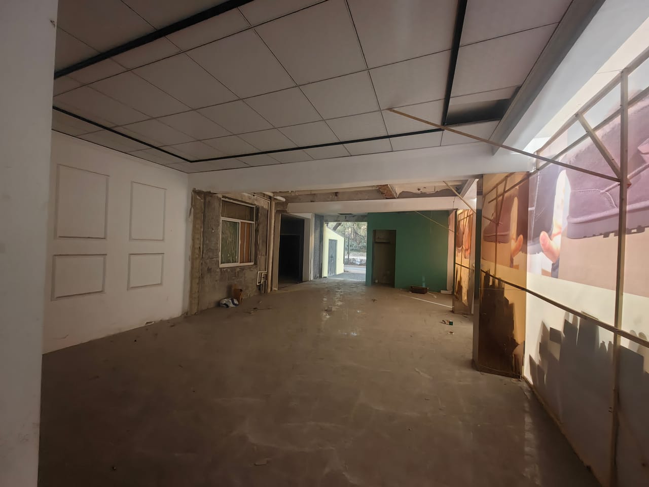店铺直租，无转让费！招牌展示宽，人流大位置佳 无业态限制-3